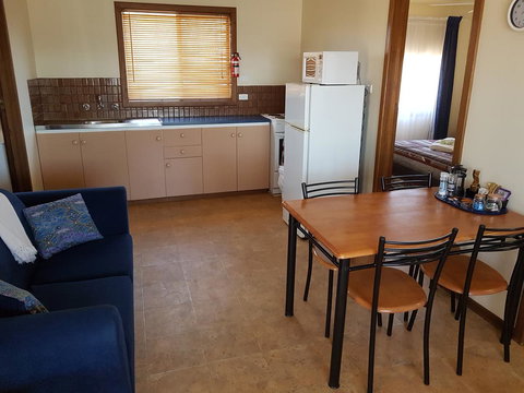 Windana Cottages - Maitland Accommodation 5