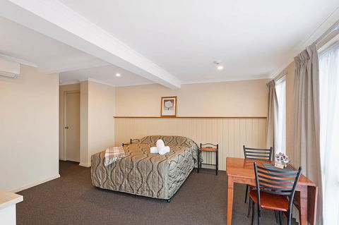 Heritage House Motel & Units - Maitland Accommodation 3