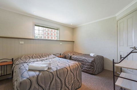 Heritage House Motel & Units - Maitland Accommodation 19