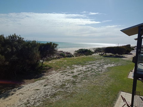 Blissful Beachfront Beachouse - Maitland Accommodation 22