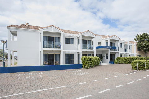 Marina Hotel - Maitland Accommodation 19