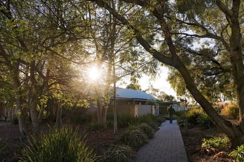 The Louise - Maitland Accommodation 41