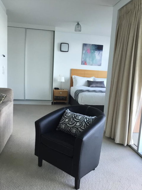 Wallaroo Marina Waterfront Luxe Apartment - Maitland Accommodation 13