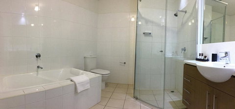 Wallaroo Marina Waterfront Luxe Apartment - Maitland Accommodation 17