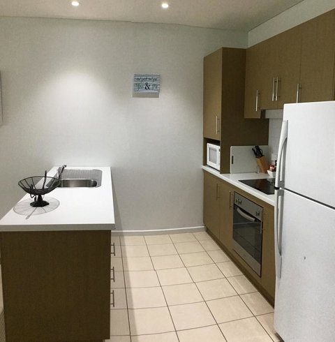 Wallaroo Marina Waterfront Luxe Apartment - Maitland Accommodation 9