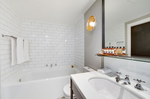 Mayfair Hotel - Maitland Accommodation 1