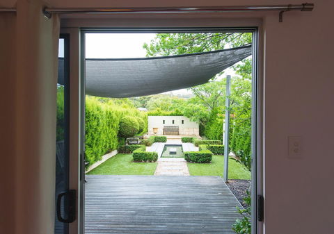 S T U D I O 22 Peaceful Retreat With Garden Views - Maitland Accommodation 12