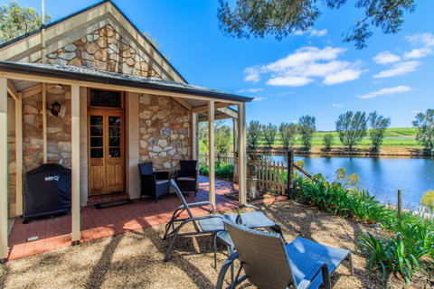 Stonewell Cottages And Vineyards - Maitland Accommodation 2
