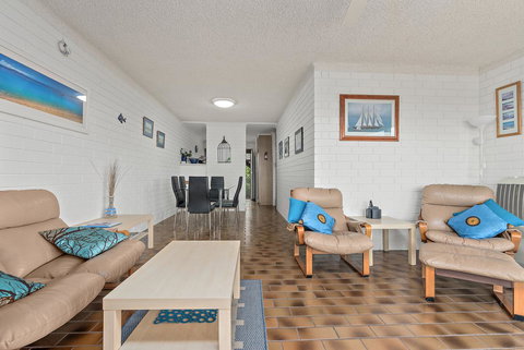 Sun & Surf Aldinga Beach Apartment - Maitland Accommodation 4