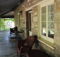 Hillside Cottage - Maitland Accommodation