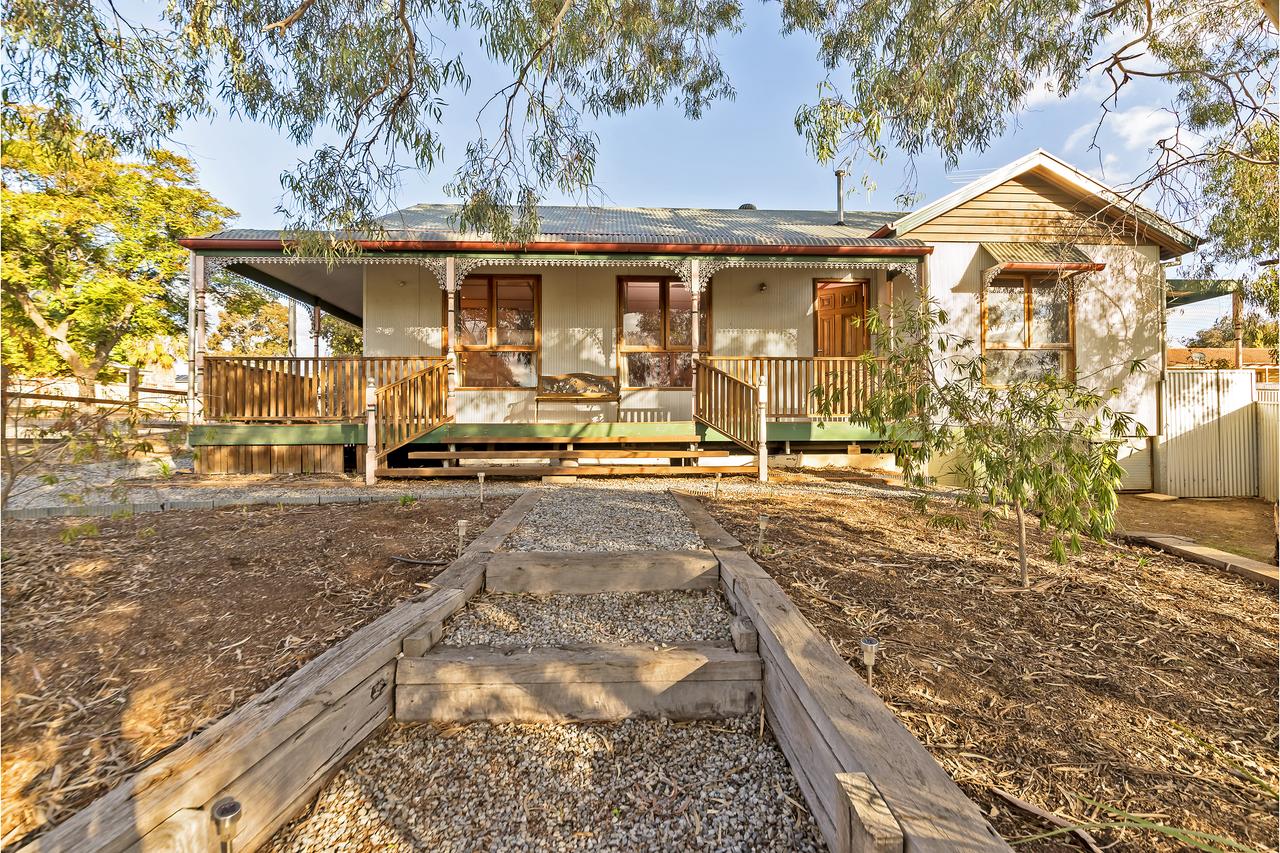 Kangaroo Flat SA Maitland Accommodation