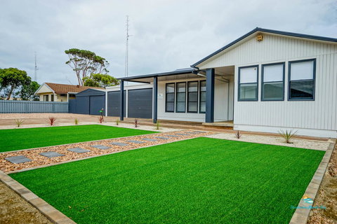 Breakaway Moonta Bay - Maitland Accommodation 2
