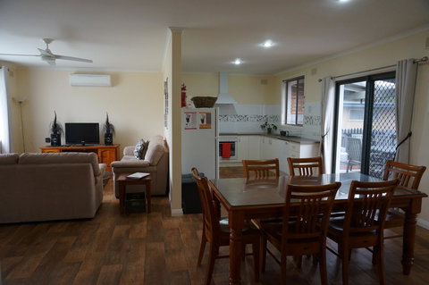 Kohinoor Getaway - Maitland Accommodation 1