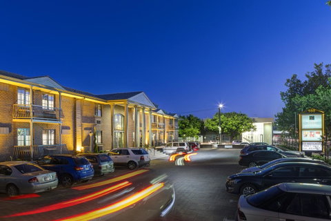 Adelaide Inn - Maitland Accommodation 0