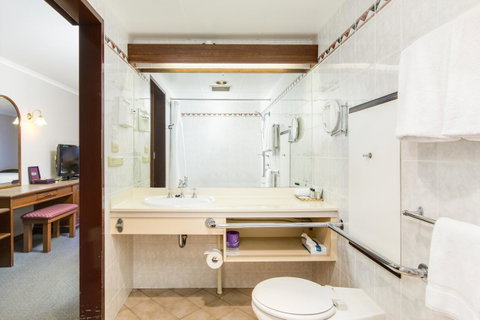Adelaide Inn - Maitland Accommodation 24