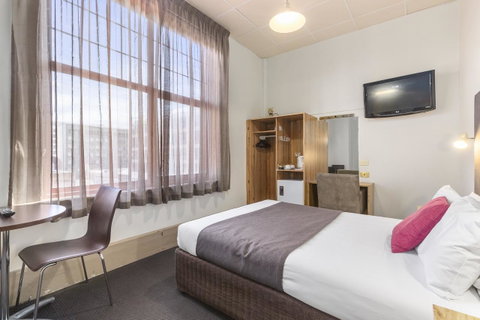 Adelaide Paringa - Maitland Accommodation 3