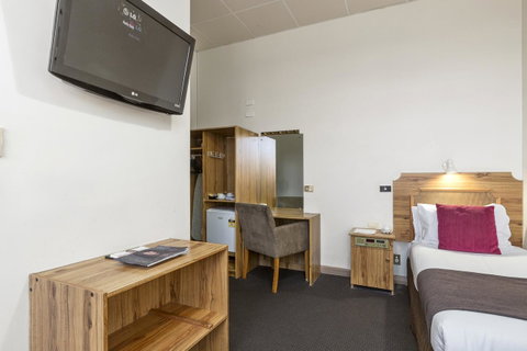 Adelaide Paringa - Maitland Accommodation 7