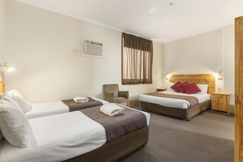 Adelaide Paringa - Maitland Accommodation 6