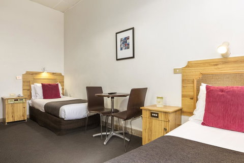 Adelaide Paringa - Maitland Accommodation 11