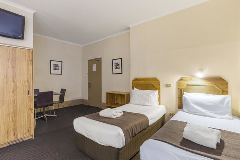 Adelaide Paringa - Maitland Accommodation 10