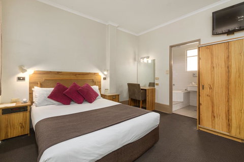 Adelaide Paringa - Maitland Accommodation 9