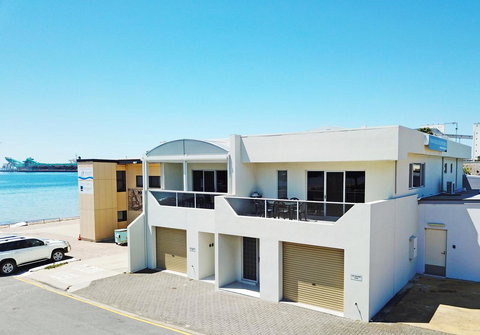 Tasman Beachside Apartment - Maitland Accommodation 2