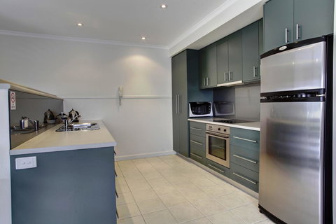 Tasman Beachside Apartment - Maitland Accommodation 3