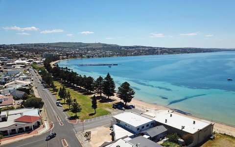 Tasman Beachside Apartment - Maitland Accommodation 1