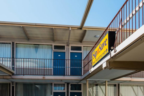 Bay Motel Hotel - Maitland Accommodation 8