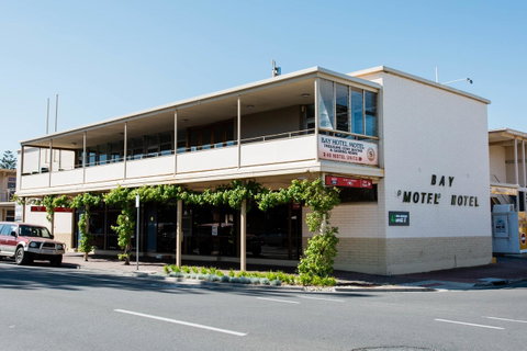 Bay Motel Hotel - Maitland Accommodation 24