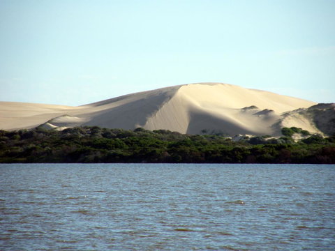 Coorong Waterfront Retreat - Maitland Accommodation 27