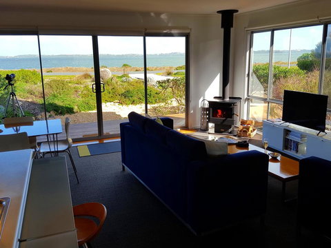 Coorong Waterfront Retreat - Maitland Accommodation 0