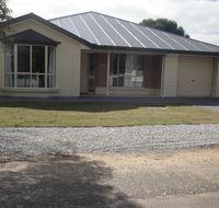 White Sands Retreat - Maitland Accommodation