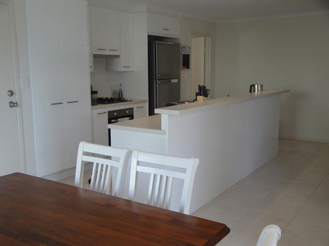 White Sands Retreat - Maitland Accommodation 3