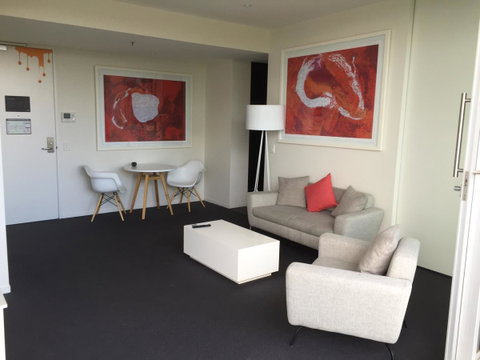 Tasha\'s Apartments On Warwick - Maitland Accommodation 40