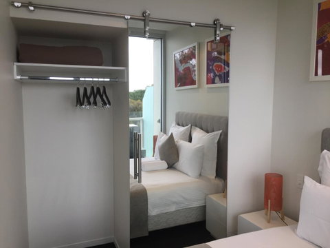 Tasha\'s Apartments On Warwick - Maitland Accommodation 24