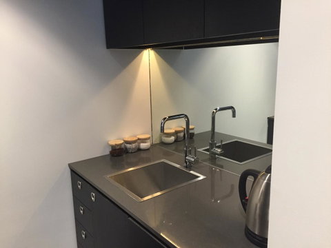 Tasha\'s Apartments On Warwick - Maitland Accommodation 15