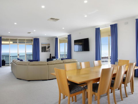 Seaview Sunset Holiday Apartments - Maitland Accommodation 27
