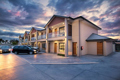 Renmark Holiday Apartments - Maitland Accommodation 0