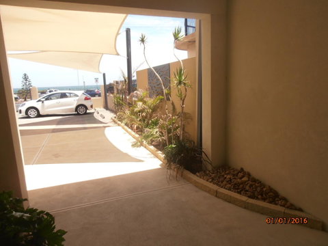 Atlantic West Beach Apartments - Maitland Accommodation 4