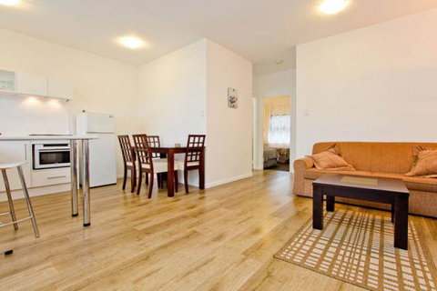 Atlantic West Beach Apartments - Maitland Accommodation 16