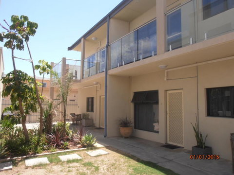 Atlantic West Beach Apartments - Maitland Accommodation 7