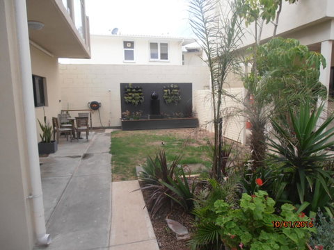 Atlantic West Beach Apartments - Maitland Accommodation 9
