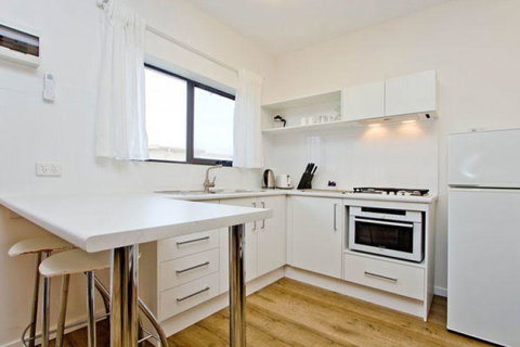 Atlantic West Beach Apartments - Maitland Accommodation 15