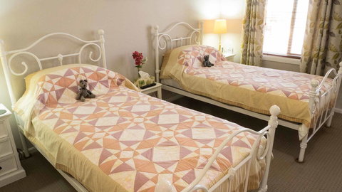 Rezare House Bed & Breakfast - Maitland Accommodation 9