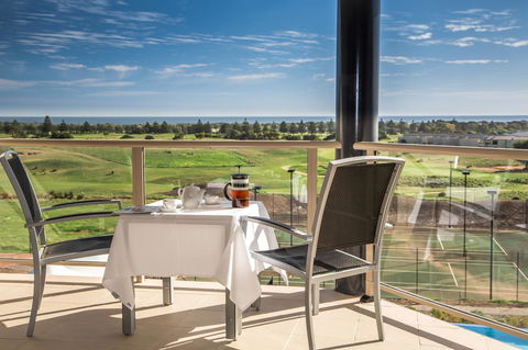 Lady Bay Hotel - Maitland Accommodation 1