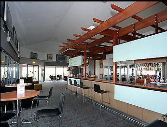 Lady Bay Hotel - Maitland Accommodation 11