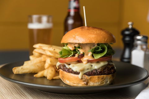 Rydges Pit Lane - Maitland Accommodation 9