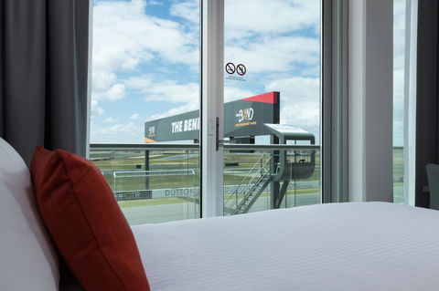 Rydges Pit Lane - Maitland Accommodation 22