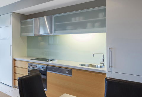 Apartments @ 16 Holdfast - Maitland Accommodation 12